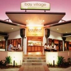 Bay Village - Only a 3 minute walk through to the Esplanade
